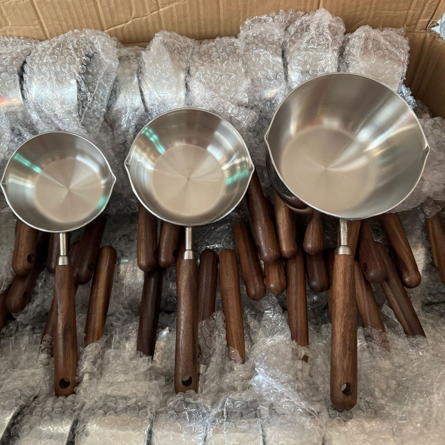 Outdoor Stainless Steel Walnut Oil Pouring Pot 330ml-900ml