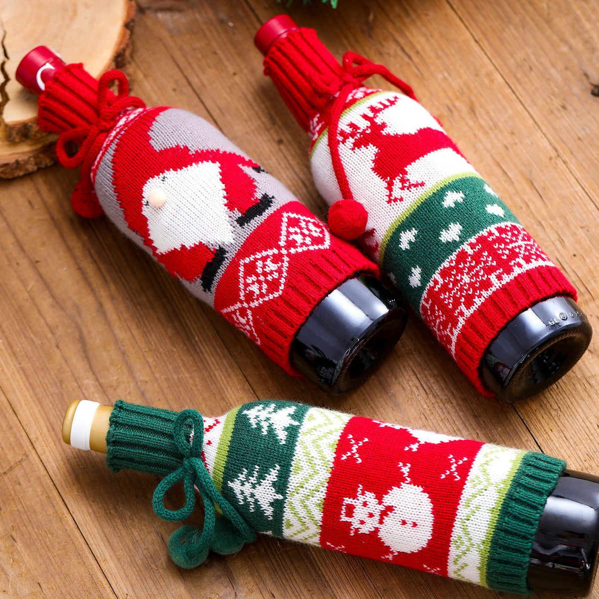 Festive Knitted Wine Set Decoration with Bowknot & Snowman Elk Elderly Figurines