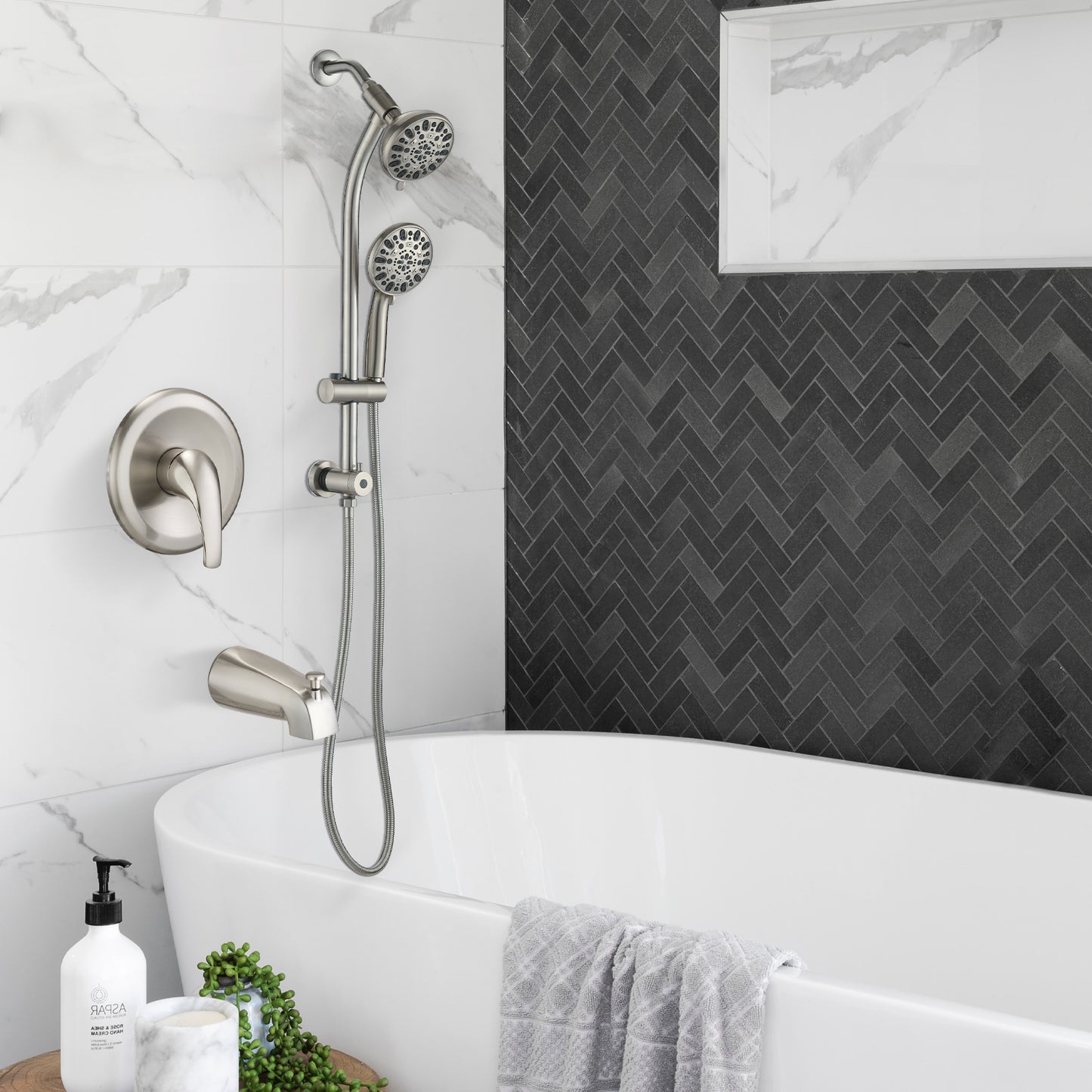 Tool-Free Shower Combo with 7 Spray Settings - Brushed Nickel