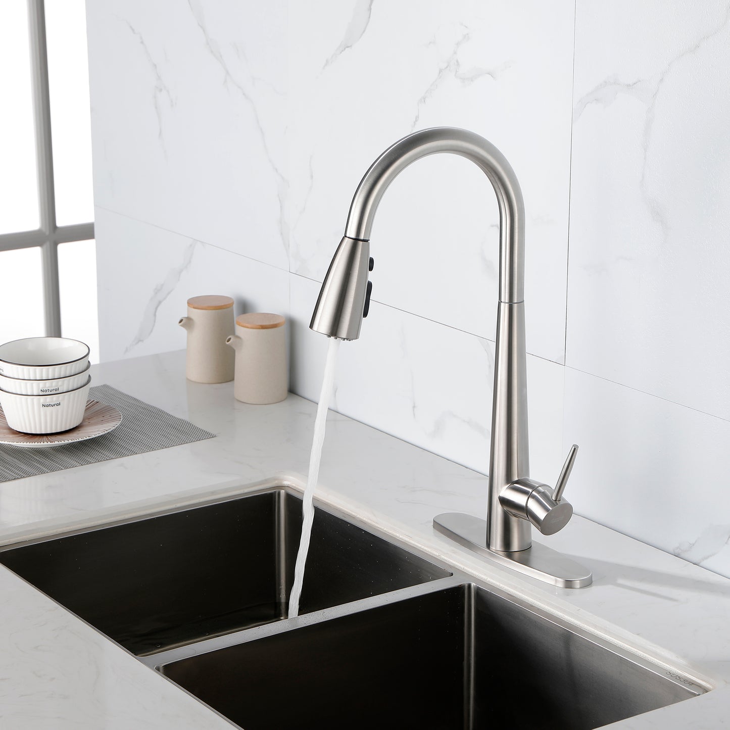 Stainless Steel Kitchen Faucet with Single Handle and Deck