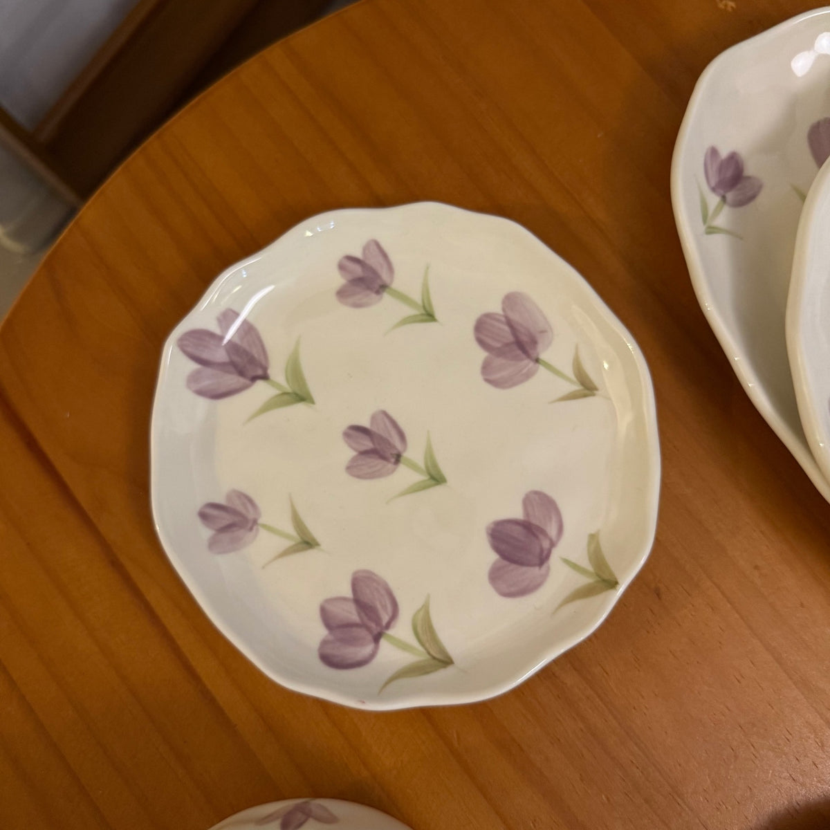 Small Irregular Floral Ceramic Plate - Hand-Painted Kitchen Decor