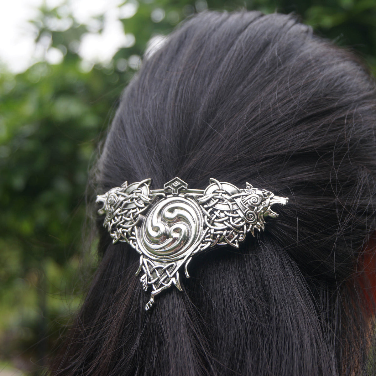 Women's Silver Double Wolf Hair Clip - Retro Hair Accessory