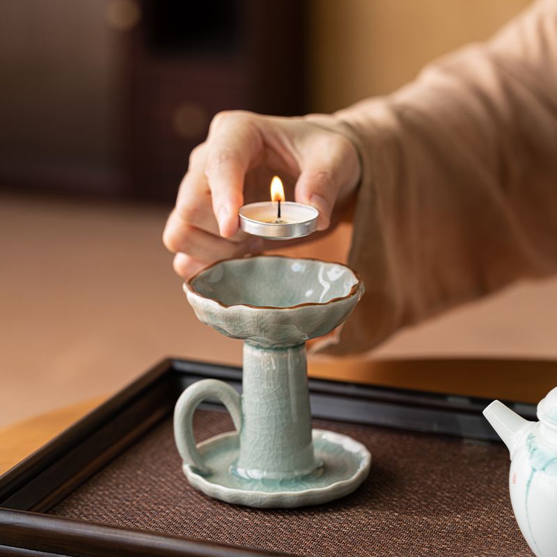 Retro Ceramic Zen Lotus Aromatherapy Candlestick - Wooden Home Decor