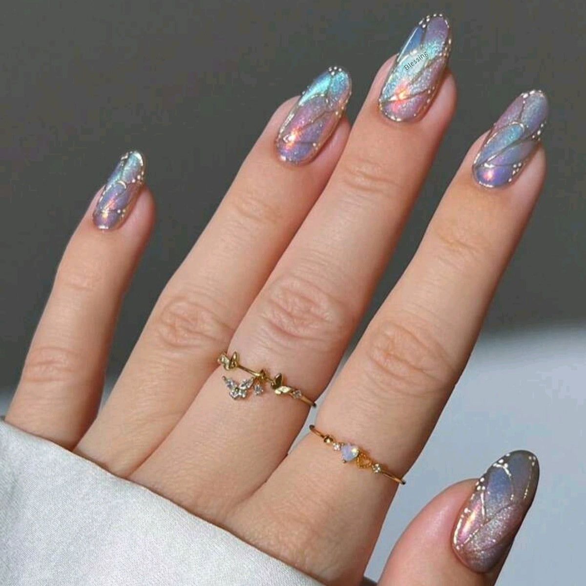 Almond-Shaped Wearable Nail Art Kit - 3D Gold Cat Eye Style