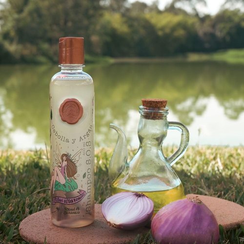 Kit Capilar Origen Botánico – Masajeador capilar + Shampoo de Cebolla + Acondicionador de Aguacate + Bomba Capilar – Fortalece, Nutre y Estimula – 4 Piezas