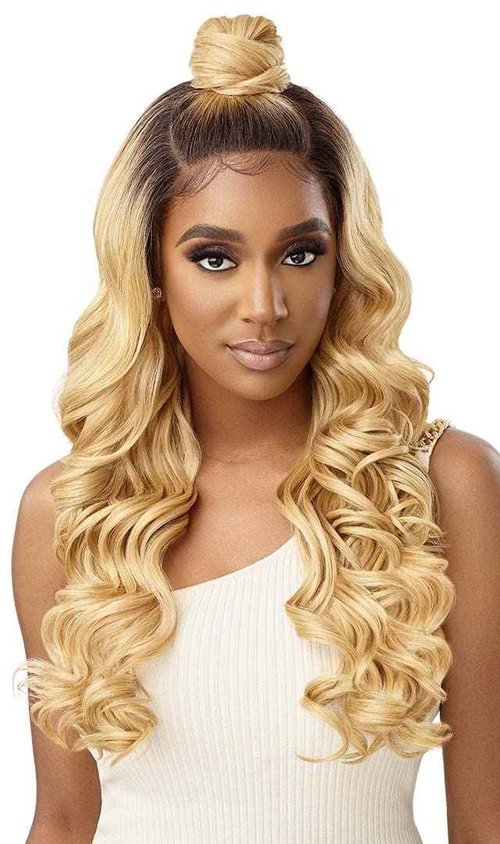 Outre Lace Front Wig - Perfect Hair Line 13X6 - Everette (DRFF RED VELVET)