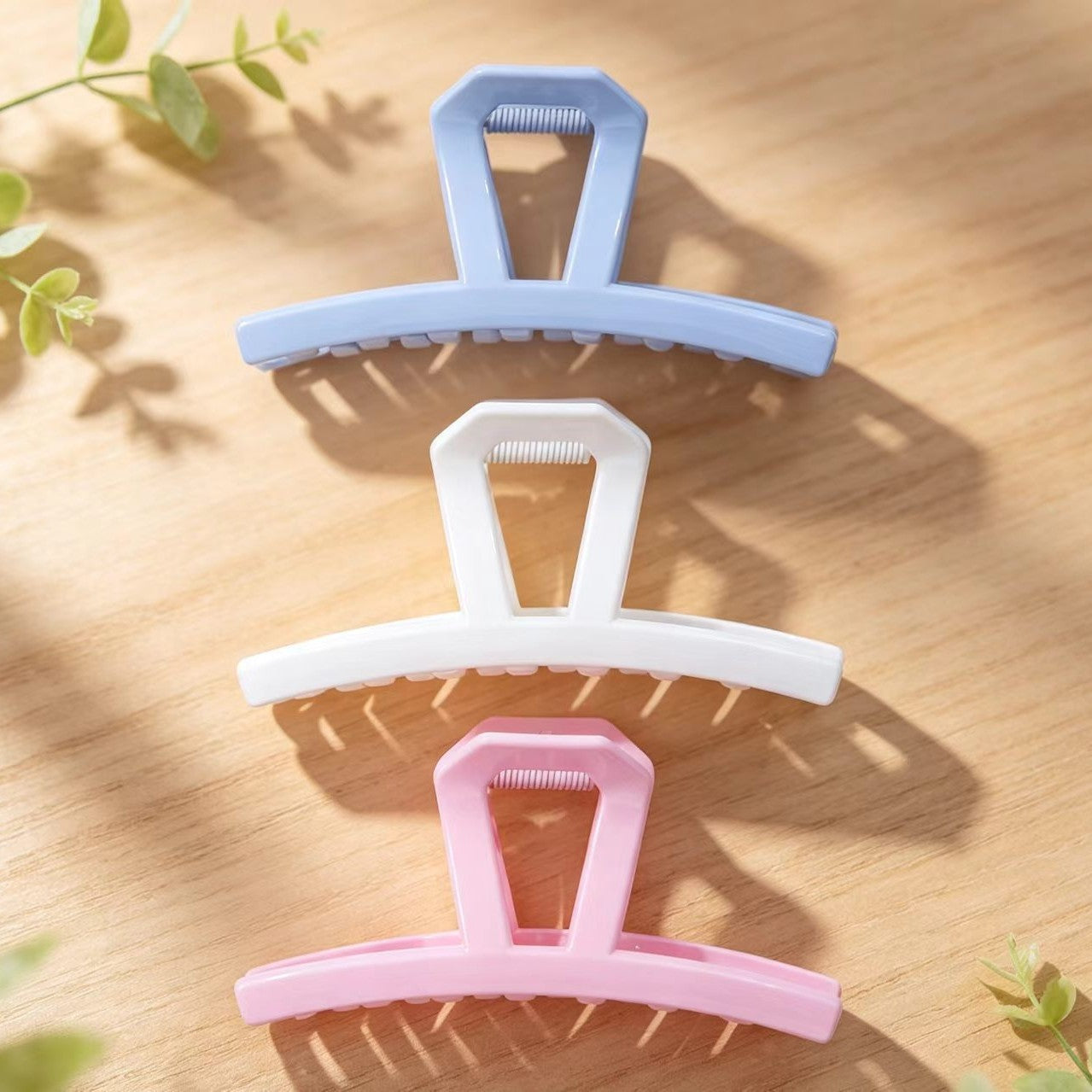 Elegant Shark Design Half-Up Hair Clip - Multiple Colors