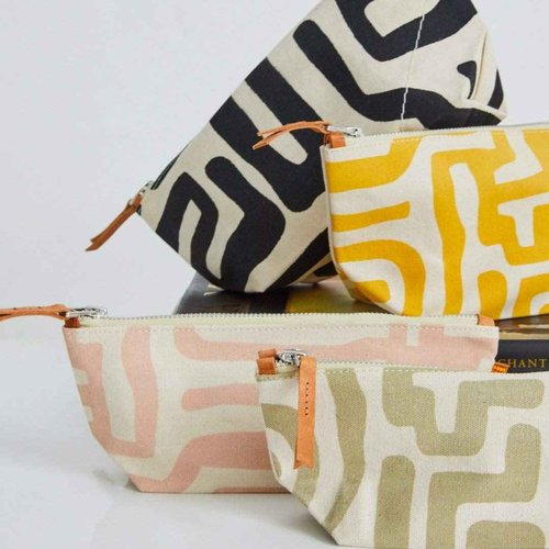 Ubuntu Life Kuba Pouch – Makeup & Toiletry Bag for Women Made with Natural Cotton Canvas, Stylish Cosmetic Bag with Kuba African Print (Black & Eggshell, Large)