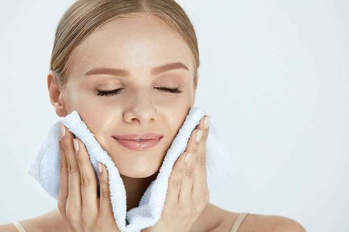 Bulk Spa White Washcloths – 96 Pack – Size 12” x 12” – Thick Loop Pile Washcloth – Absorbent and Soft 100% Ring-Spun Cotton Wash Cloth – Lint Free Face Towel – Wash Cloths Perfect for Bathroom