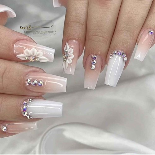 HaFloNa - Set 96Pcs Handmade 3D Acrylic Flowers For Nails Art Decor Set, White 3D Flowers For Nails Acrylic Flower Nail Art Diverse Collection in One Box for Nail Designs For Women (Poinettia 96PCs)