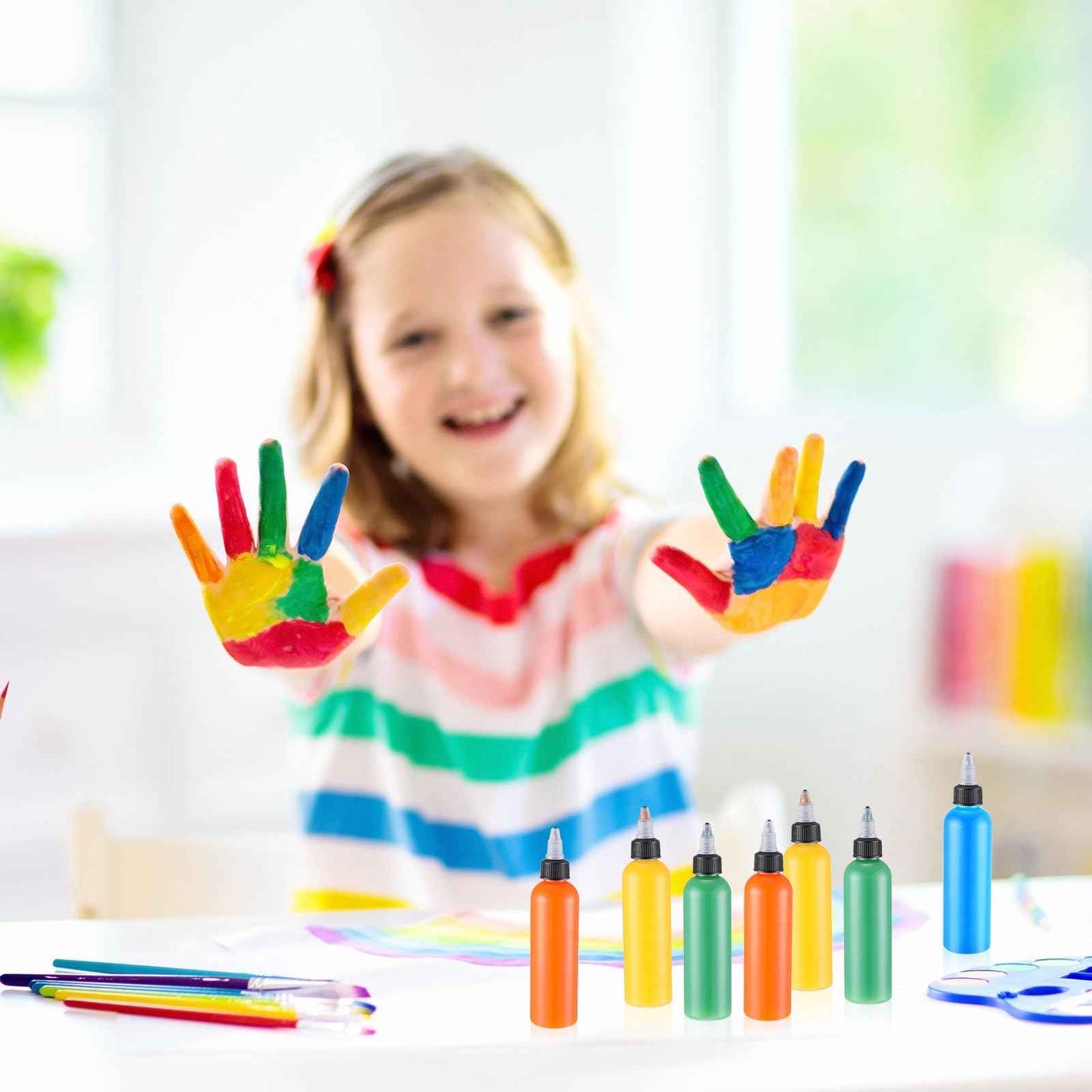 Irenare 200 Pcs 4 oz Plastic Squeeze Bottles Bulk Hair Oil Applicator Bottles Boston Empty Squeeze Condiment Bottle with Twist Top Cap Leak Proof for Liquids Oils Art Crafts Household Kitchen (Clear)