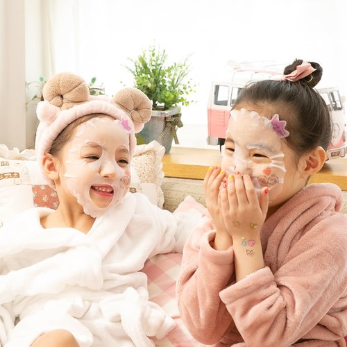 Puttisu Real Fruit Facial Mask Sheet for Kids, Children - Made with 100% Cotton, Moisturize, Sooths and Hydrates Skin (Aloe - Pack of 21)