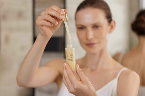 AHAVA Firming MultiVitamin C+ Serum - Enriched with Antioxidants, Panthenol, Vitamin E, Xanthan Gum & Osmoter Exclusive Blend of Dead Sea Minerals for Firmness, Luminosity and Radiance, 1 Fl Oz