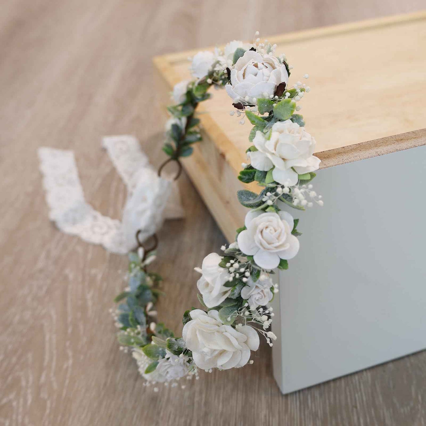 PoshMyra Greenery Flower Crown for Girls White Floral Holo Hair Headpiece bride Wreath Bridemaid Crown Rustic Wedding Women Garland Photo Prop Headband for Adult