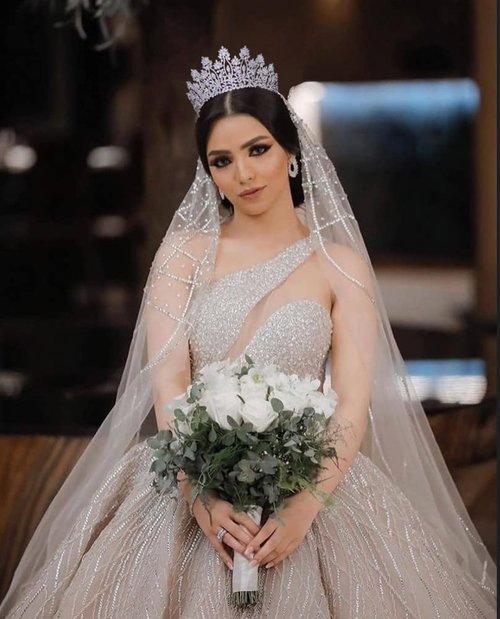 FASNAHOK Large Cubic Zirconia Wedding Tiaras Luxury Tall Pageant Queen Crowns for Women Gift Coronas Para 15 Anos Quinceaneras Big CZ Princess Headbands Silver