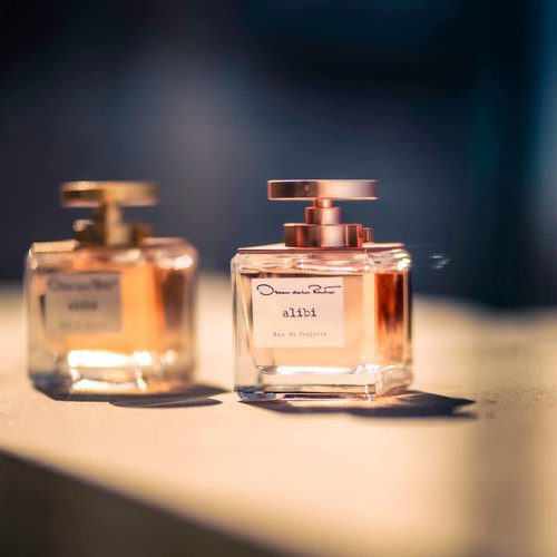 Oscar de la Renta Alibi Eau de Toilette Perfume Spray for Women, 1.7 Fl. Oz.