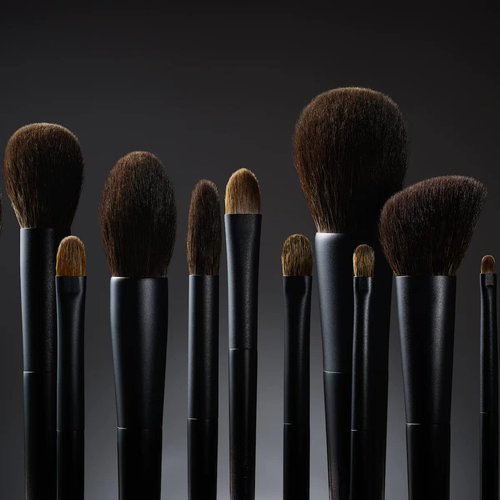 Artistique Grande Classic Shadow Brush