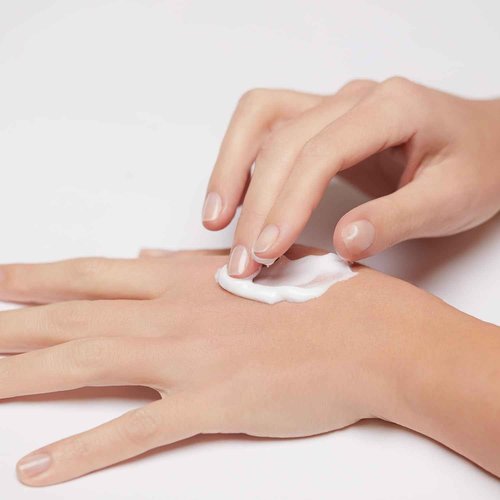 Blue Lagoon Skincare Mineral Moisturizing Cream – Psoriasis Cream & Psoriasis Treatment for Skin – Hydrates Dry Skin, Lightweight, Fragrance-Free, 300ML