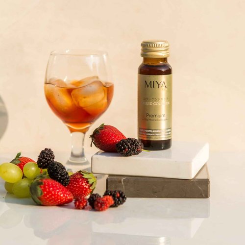 Miya Kea Premium Liquid Collagen for Women | 10,000 mg of Marine Collagen | Red Berries and Grape Flavor | Supports Skin, Hair & Nails | Beauty Supplement | Box with 10 Shots