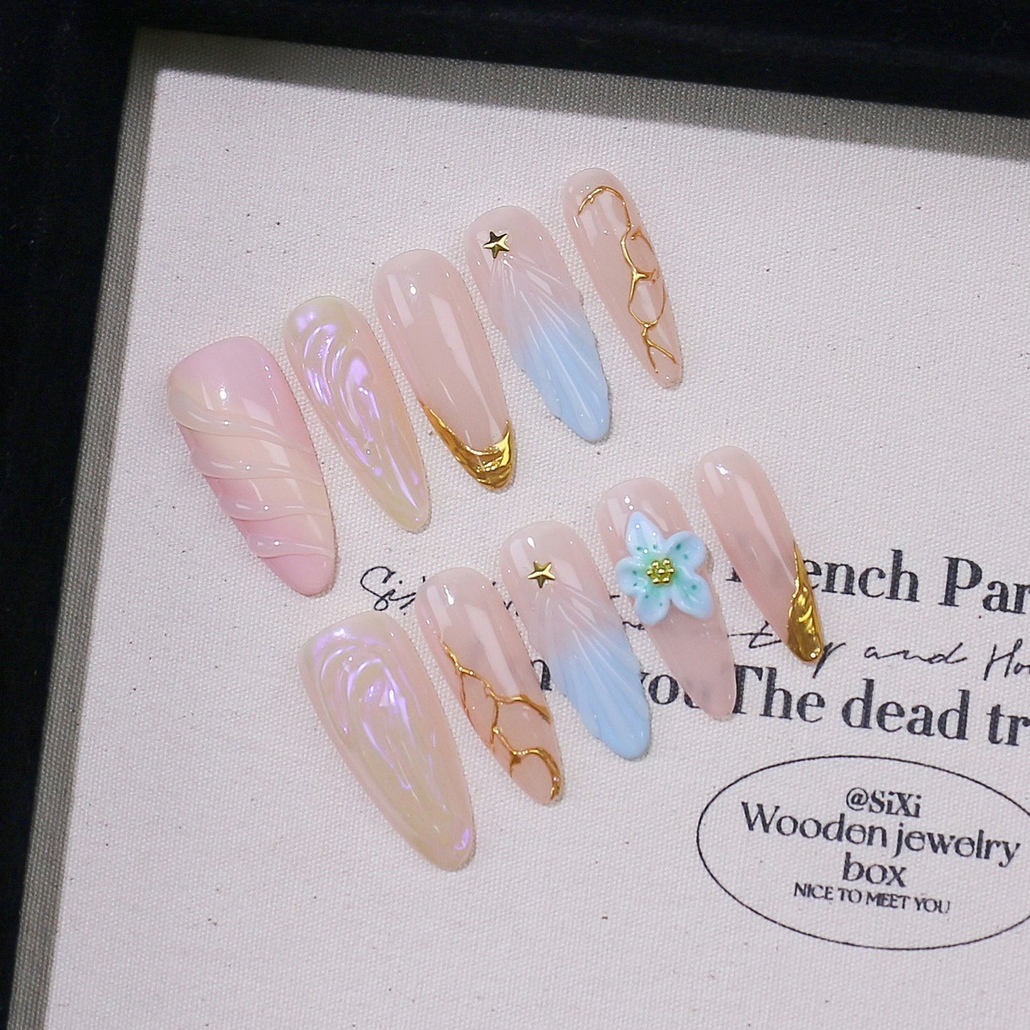 Fake Nail Set with Carved Shell Pattern - Long Almond French Style with Armor Fit