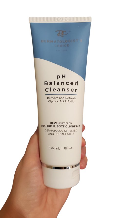 Dermatologist's Choice pH Balanced Cleanser with AHA Glycolic Acid For Face and Body, Fragrance-Free Gentle Face Wash, Body Wash, and Makeup Remover