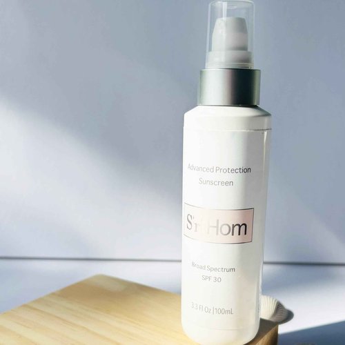 Siri Hom Advanced Protection Sunscreen, Broad Spectrum SPF 30, Ginkgo and Green Tea Extracts