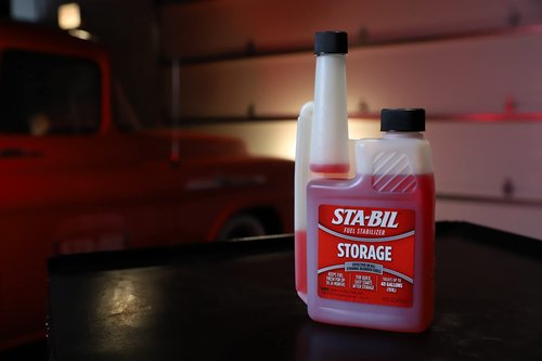 STA-BIL Storage Fuel Stabilizer - Keeps Fuel Fresh for 24 Months - Prevents Corrosion - Gasoline Treatment That Protects Fuel System - Fuel Saver - Treats 40 Gallons - 16 Fl. Oz. (22207) (Pack of 2)