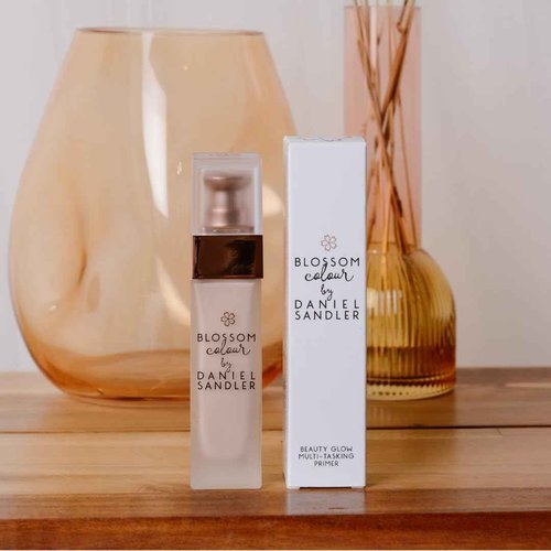Daniel Sandler BLOSSOM COLOUR - Multi-Tasking Beauty Glow Primer Makeup, Hydrating & Radiance-Boosting Makeup Base, Blur Minor Imperfections, Lightweight & Non-Greasy, 30ml
