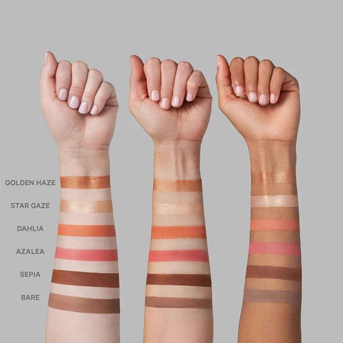 Kevyn Aucoin Sculpt and Define Contour Book Volume 4: All-in-one makeup artist palette compact. Defines facial features. Eyes, cheekbone, nose & jawline. Highlighters to glow. All skin tones & shapes.