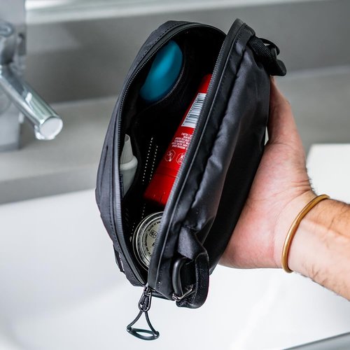 WANDRD Toiletry Bag, Large - Makeup Organizer and Travel Bag for Travel Essentials