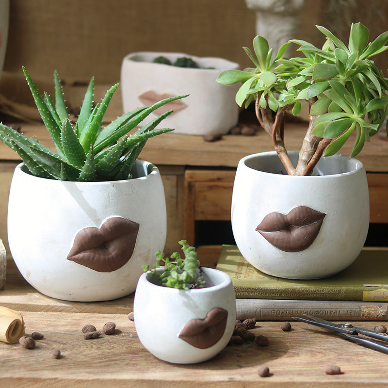 Big Lips Cement Flower Pot - Abstract Modern Home Decor