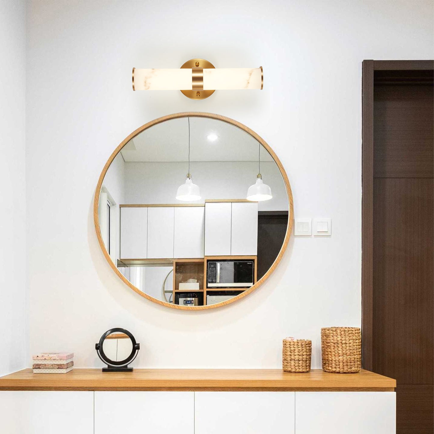 Gold Resin Wall Sconce Set of 2 Modern Vertical Indoor Lighting Fixture