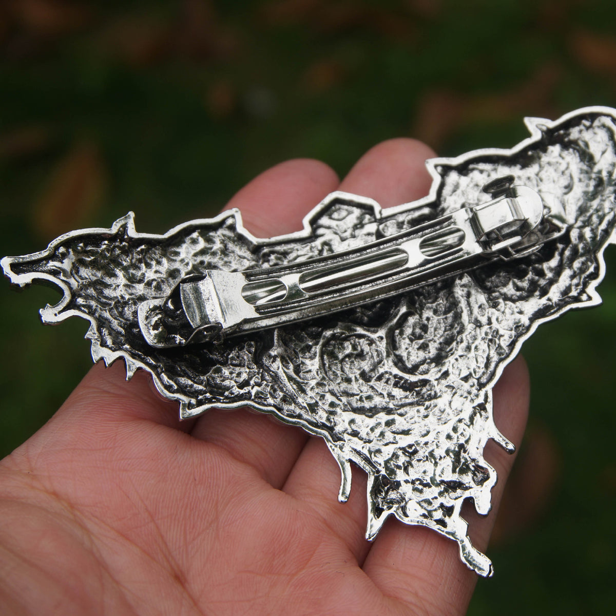 Women's Silver Double Wolf Hair Clip - Retro Hair Accessory