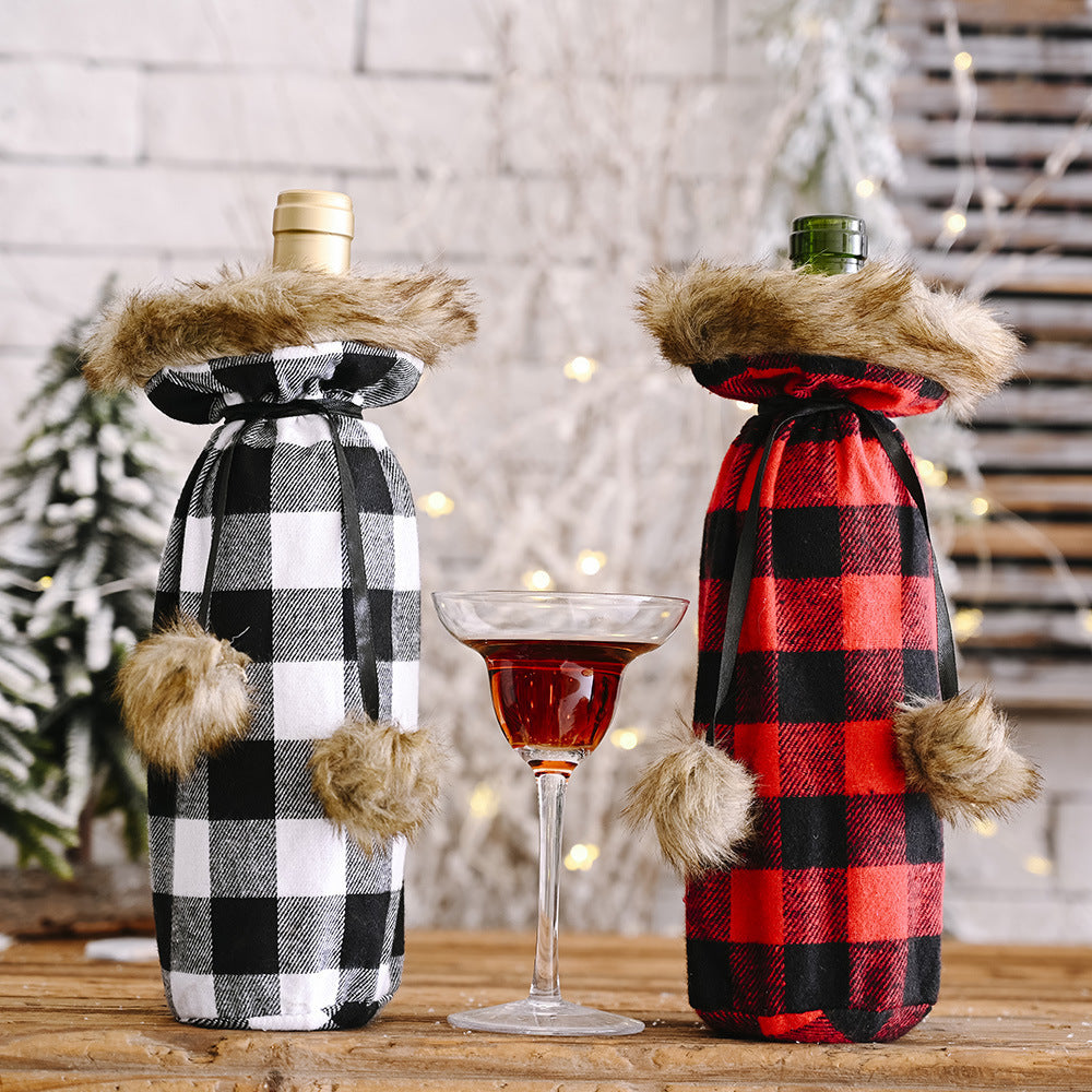 Christmas Wine Bottle Cover – Mechanical Sewing Craft with Variants
