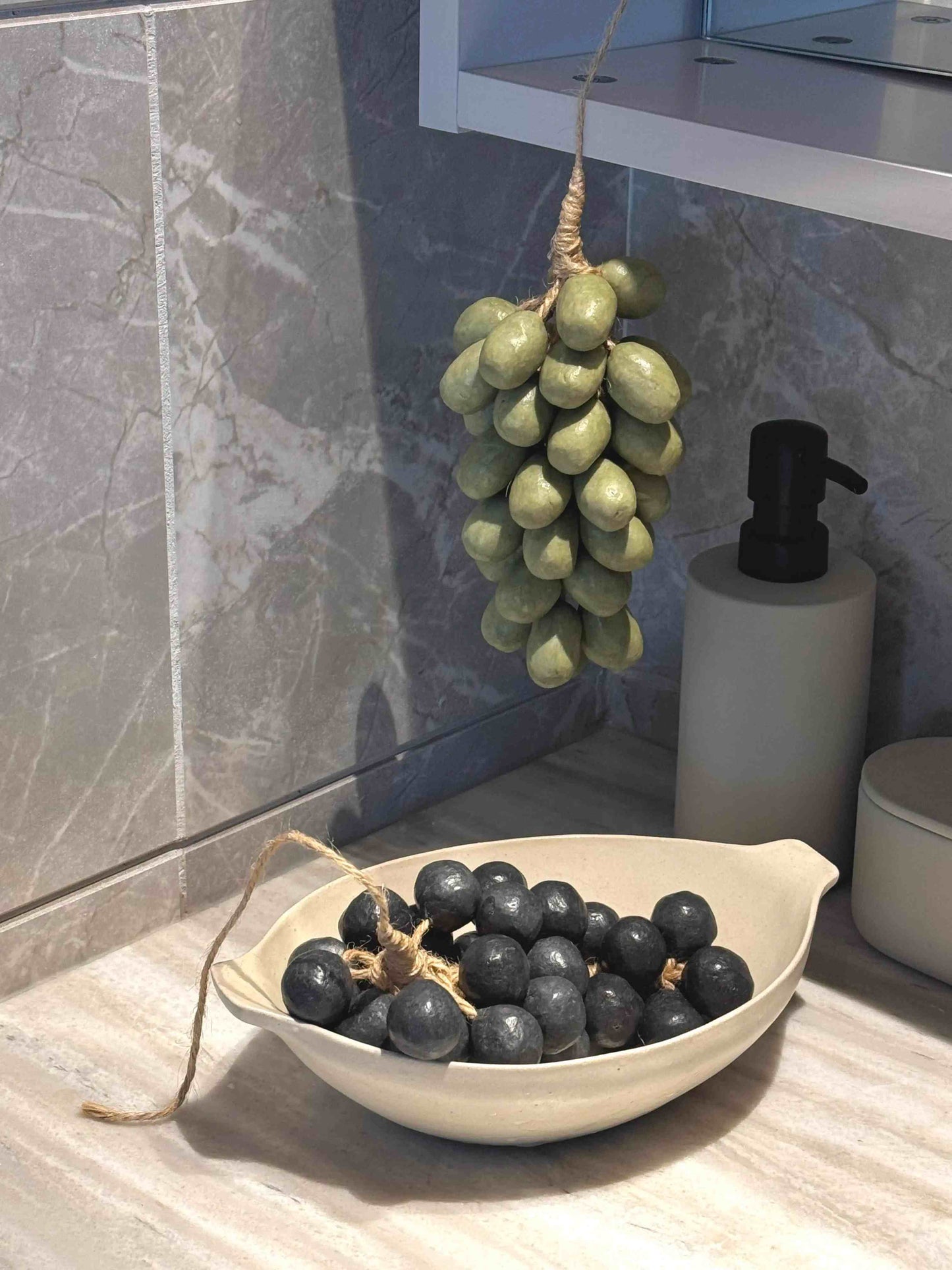 Handmade Aromatherapy Grape String Soap Set - Green & Purple