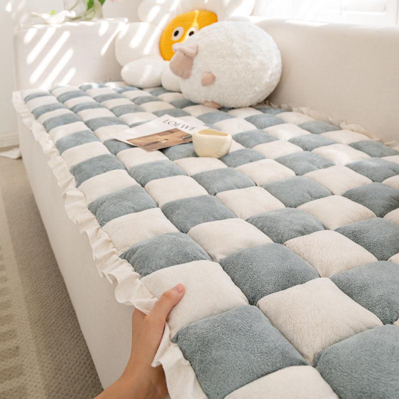 Non-Slip Sofa Cushion Cover - Thickened Chenille Living Room Protector