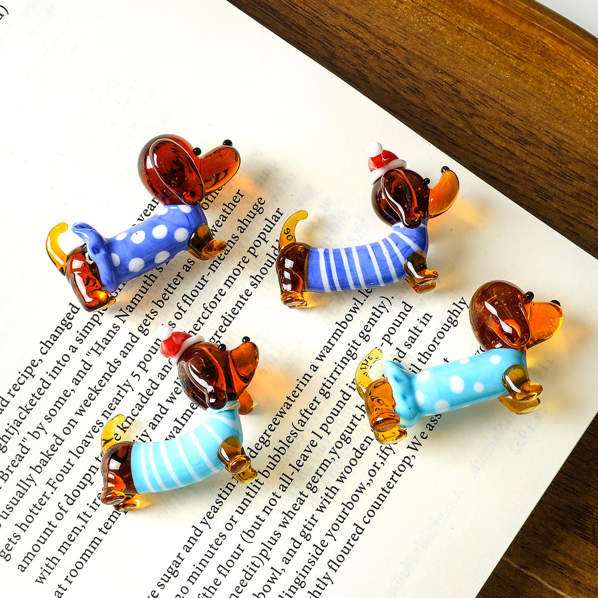 Decorative Glass Pet Figurine for Living Room - Modern Animal Ornament