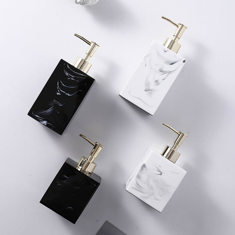 500ml Lotion Bottle with Silver or Gold Tip - Reusable Shower Gel & Shampoo Dispenser, White & Black