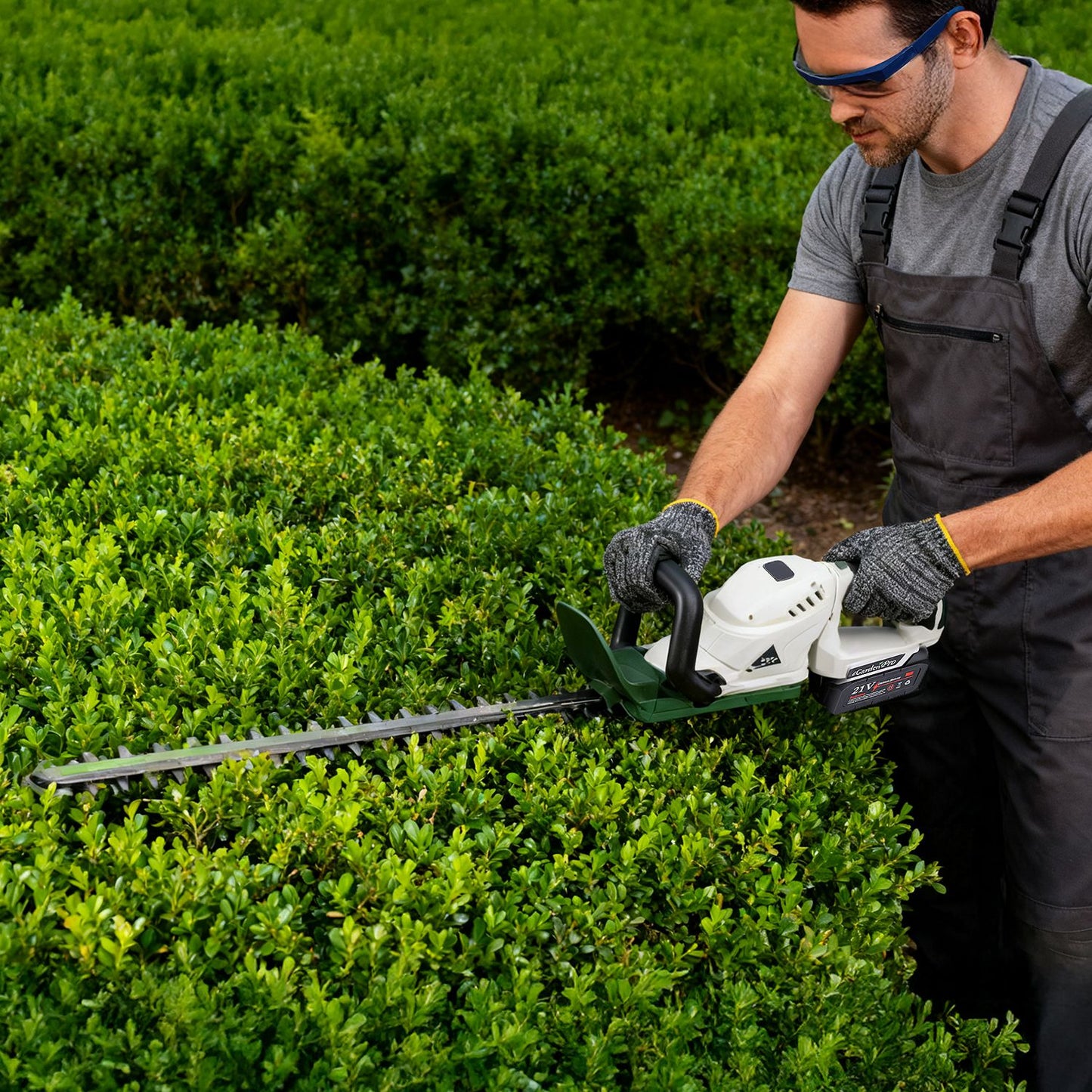 Cordless Hedge Trimmer 21V with Dual Action Blades & Adjustable Handle