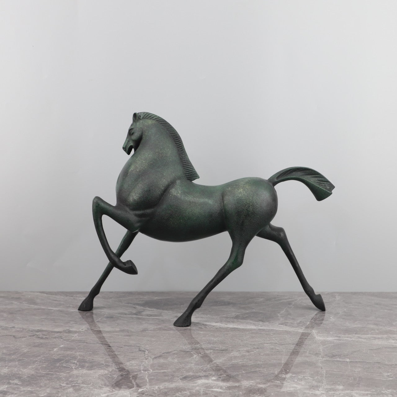 Modern Minimalist Metal Horse Sculpture for Home & Garden Decor