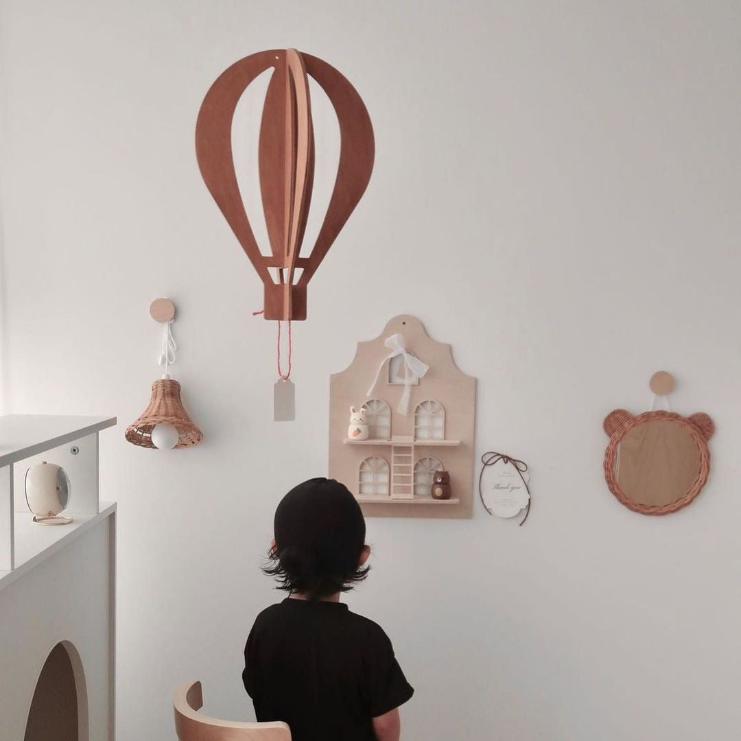 Children's Wooden Hot Air Balloon Ornaments for Kids Room Decor - 39x27cm