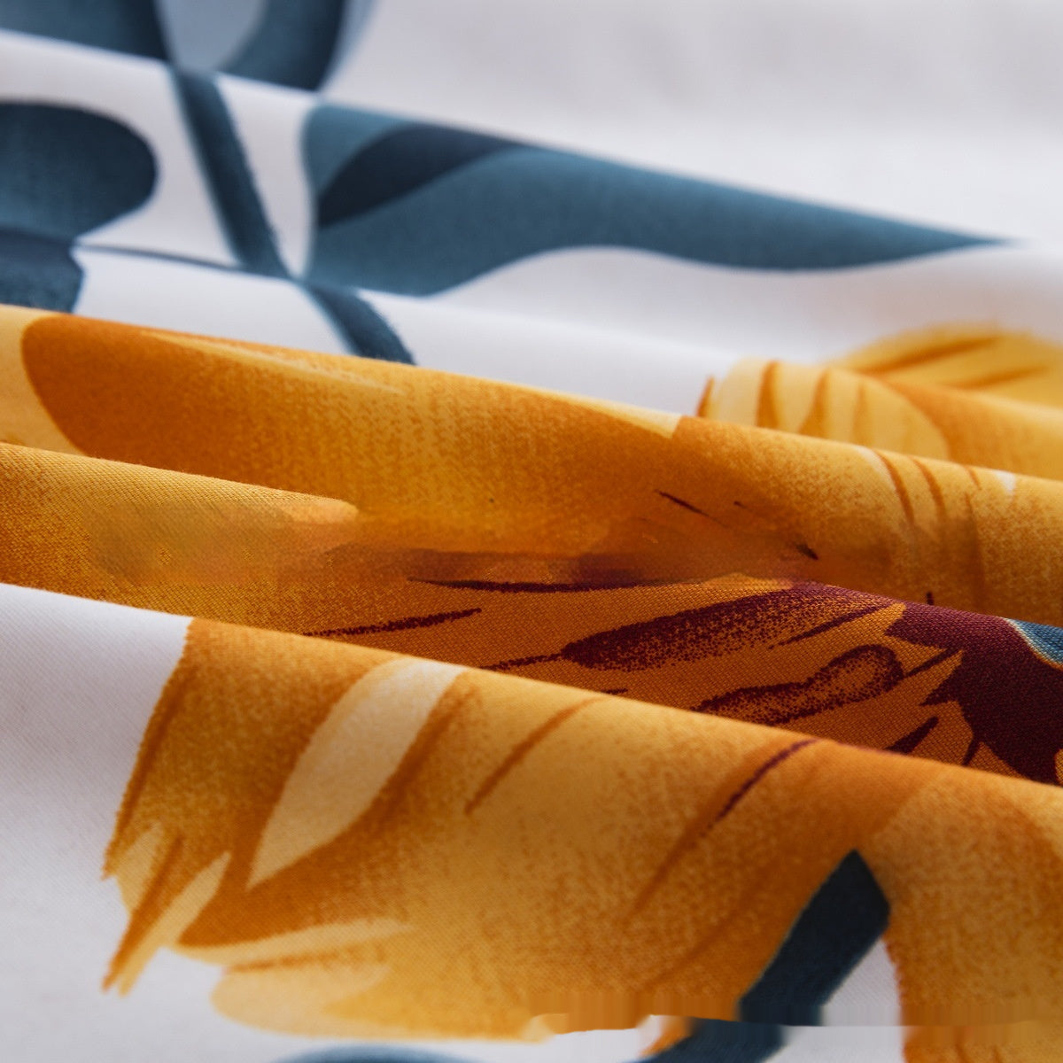 Modern Skin-Friendly Bedding Sets - Comfortable Bed Linen for Home