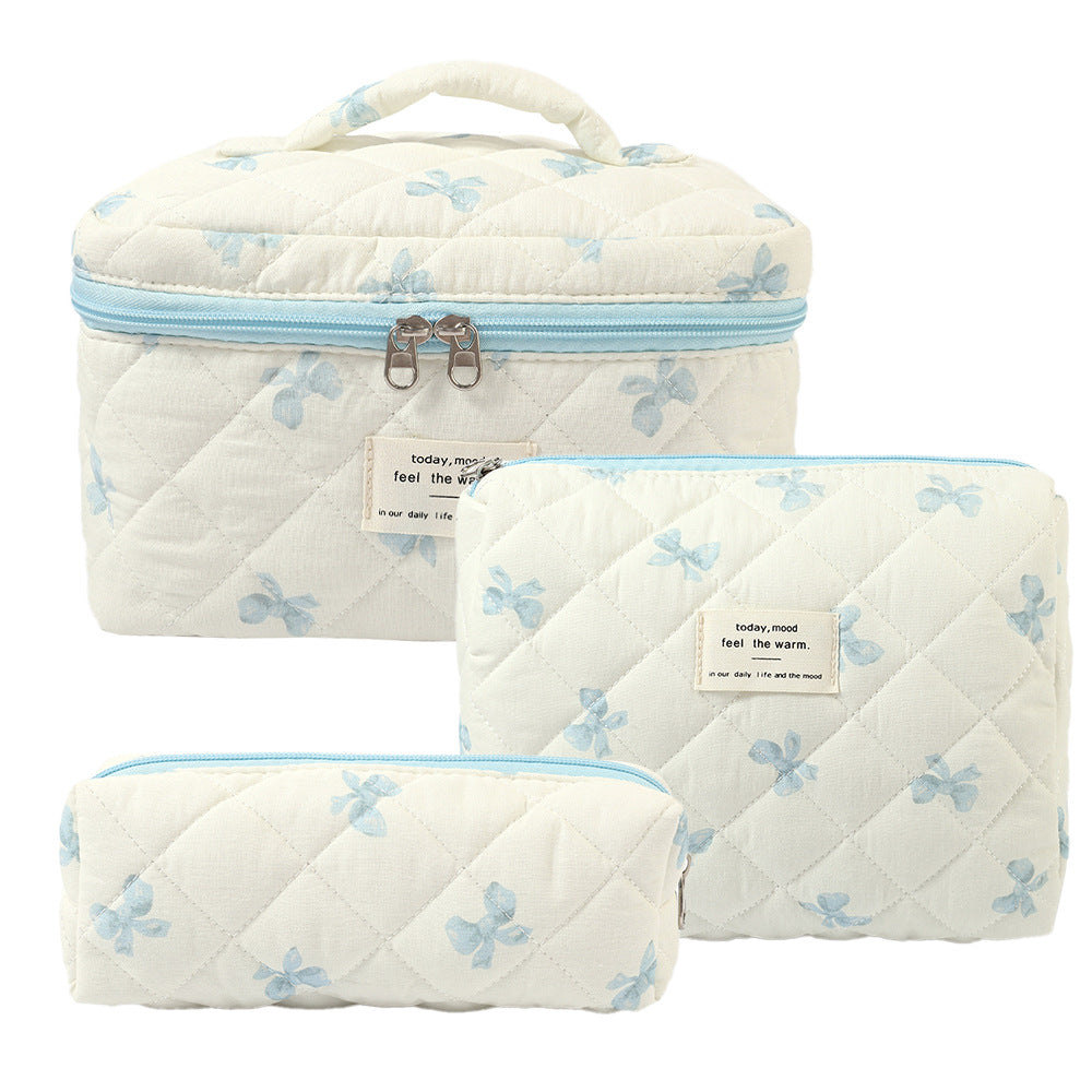 Large Capacity Portable Cosmetic Bag with Floral Design - Travel Makeup Organizer