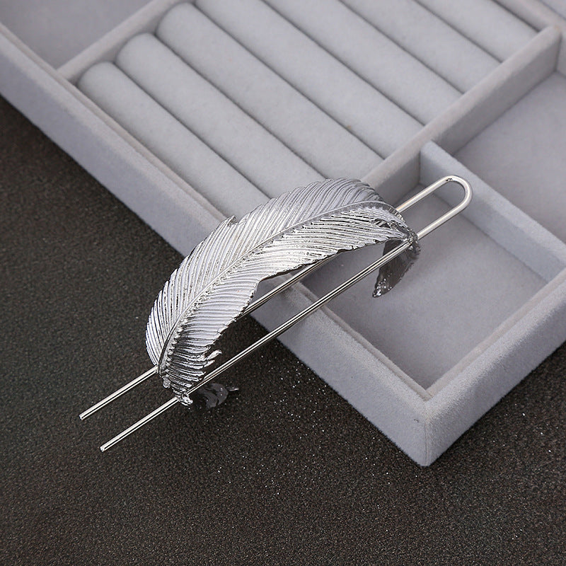 European and American Retro Alloy Leaf Hairpin Hair Accessory - Multiple Colors