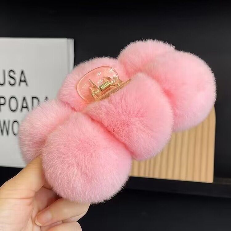 Elegant Rabbit Fur Ball Hairpin Plush Grip