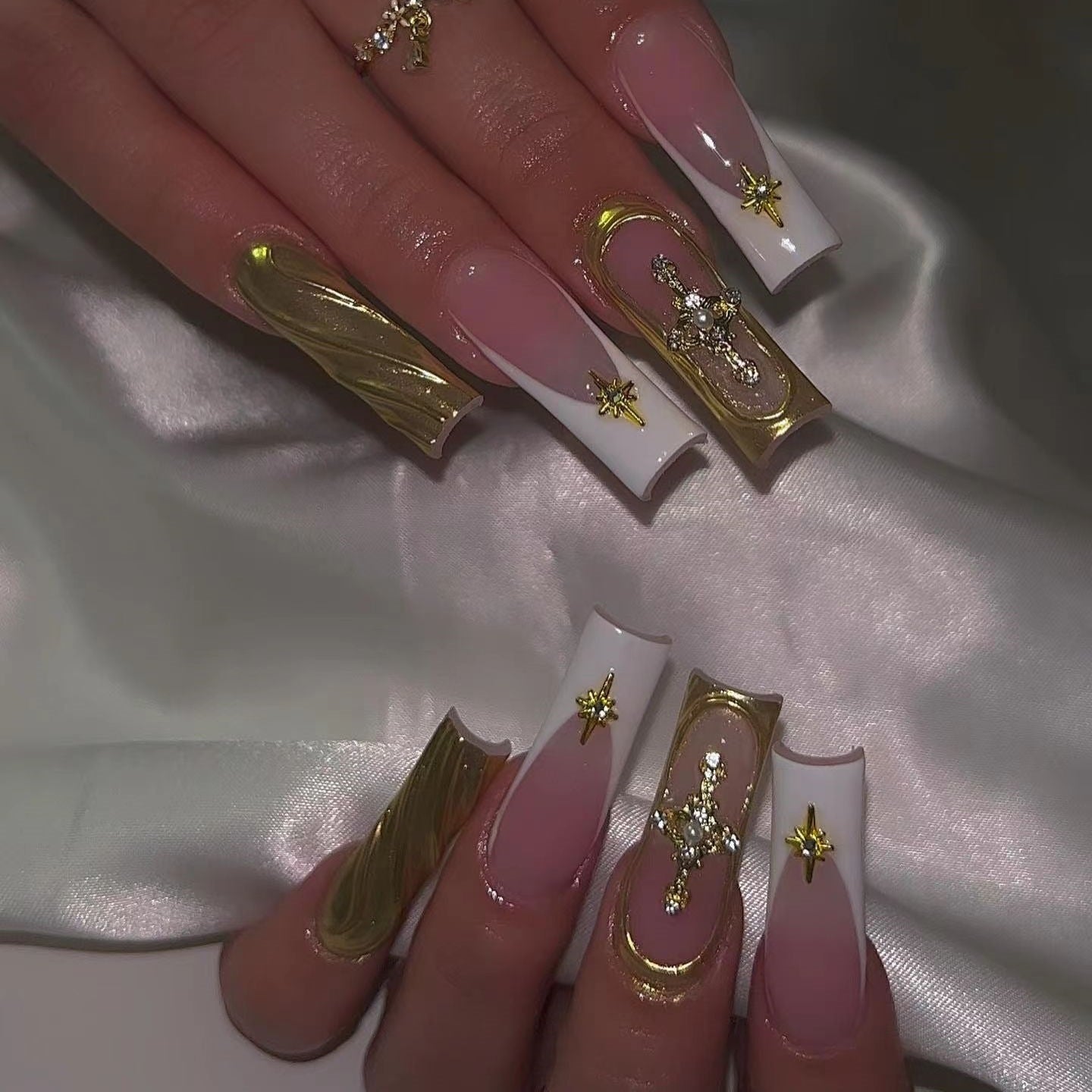 3D Rhinestone Fake Nails Set - Multiple Colors for Nail Art & Manicure