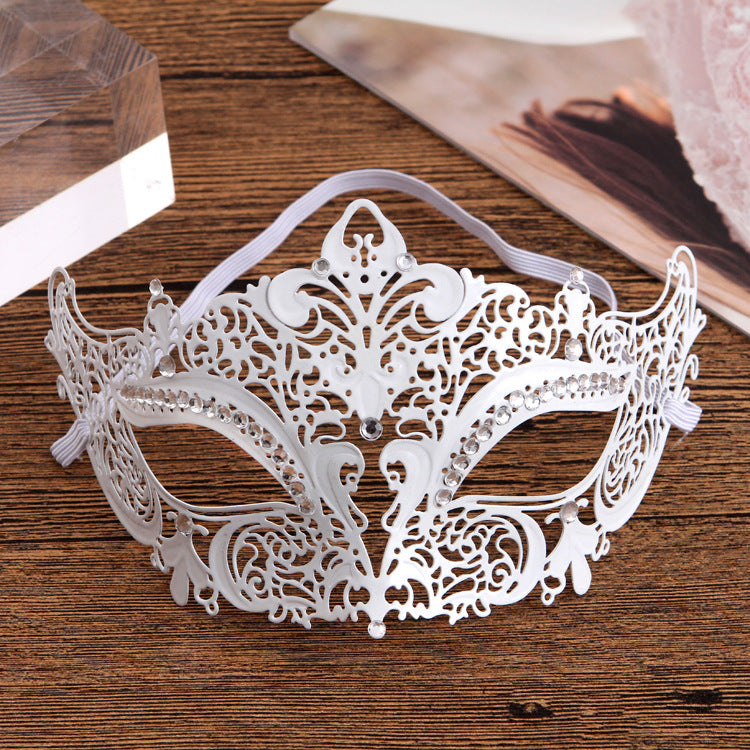 Metal Cat Mask Hollow Diamond Eye Costume Mask for Party & Decor