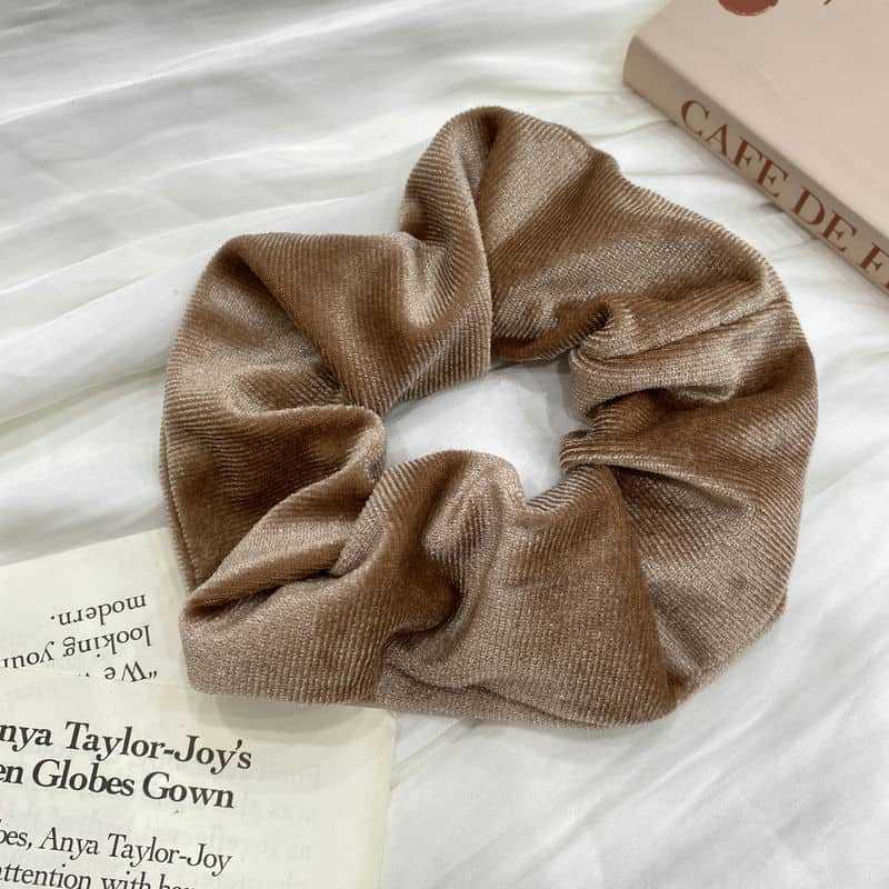 Velvet Large Hair Band for Autumn Winter Retro Style - Elastic Head Accessory