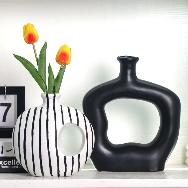 Minimalist Black-and-White Ceramic Vase - Modern Art Home Decor Set