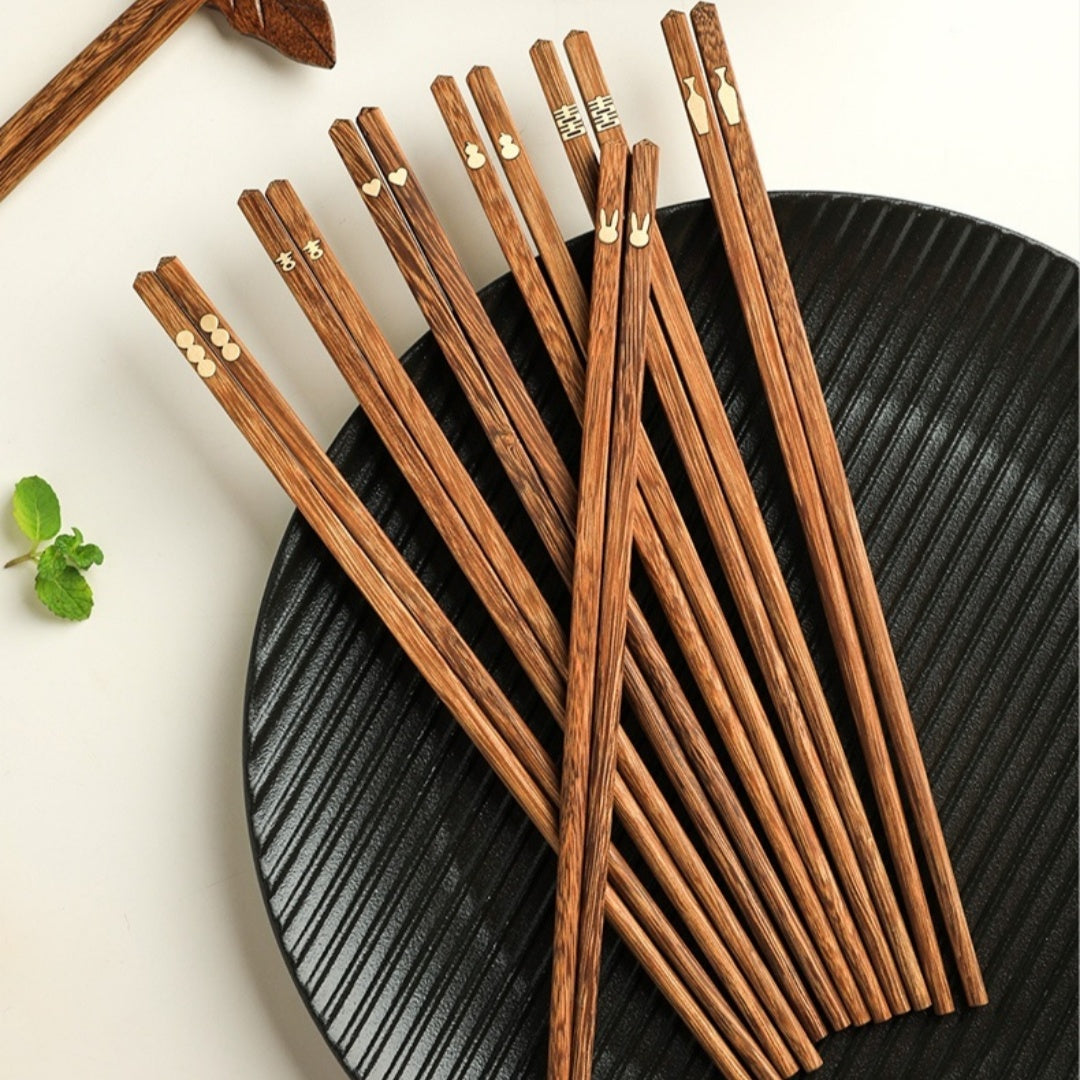 High-End Wooden Chopsticks Set - Anti-Slip & Anti-Mold Family Kitchenware